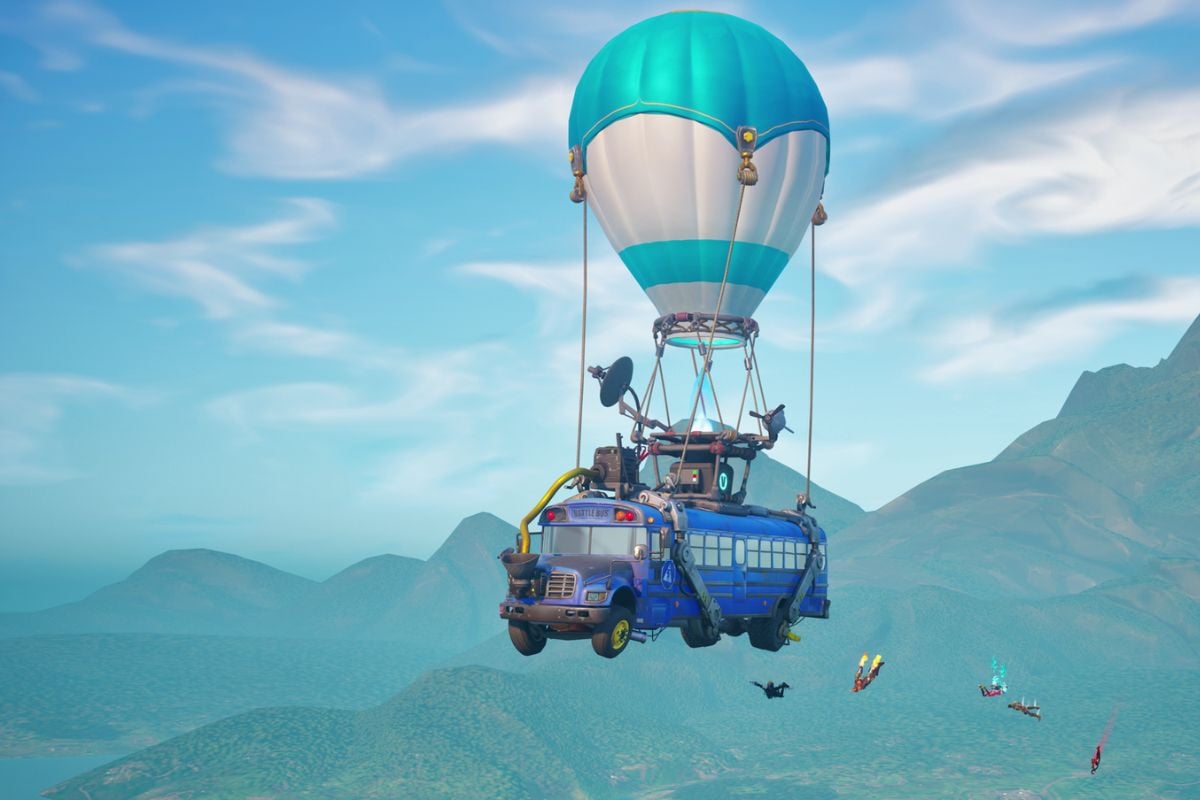 Bí Ẩn Lớn Nhất Của Fortnite Chắc Chắn Là Nhân Vật Bus Driver