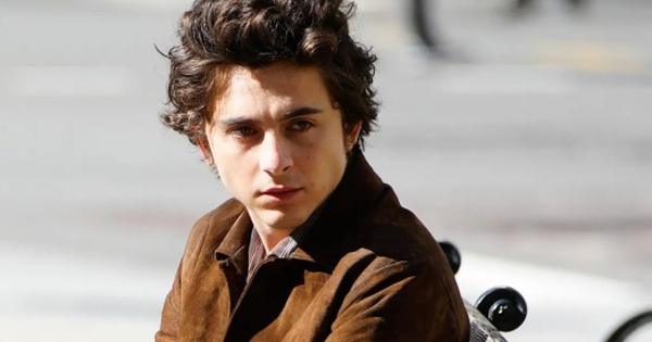 Timothée Chalamet liệu có thể chạm tay tới tượng vàng Oscar?