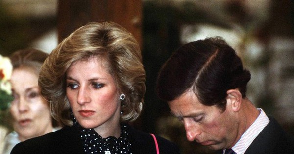 Vua Charles bí mật gặp Camilla trước khi ly hôn Diana