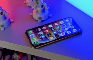 Chọn smartphone màn hình lớn nào cho mục đích chơi game và xem phim?