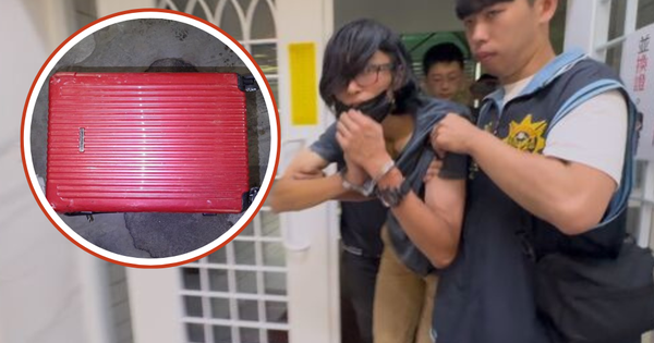 Người dân bàng hoàng phát hiện bí mật động trời bên trong chiếc vali đỏ kích thước 27 inch bên bờ mương