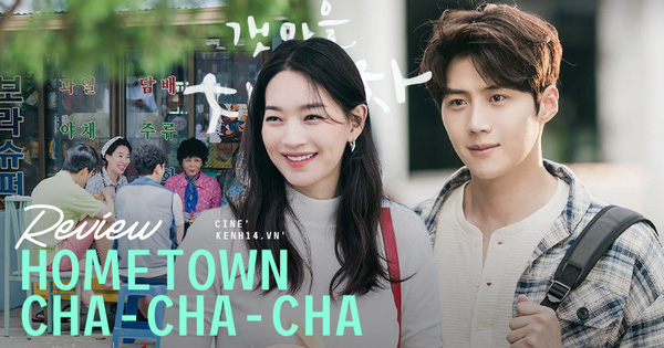 Hometown Cha-Cha-Cha: Kim Seon Ho - Shin Min Ah và một bộ phim khiến người xem hạnh phúc