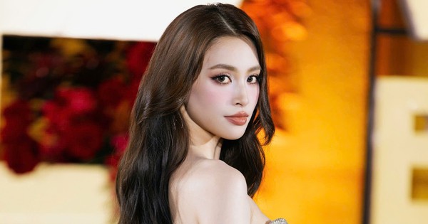 Tiểu Vy sáng tổng duyệt A80 ở Hà Nội, tối diễn show tại TPHCM