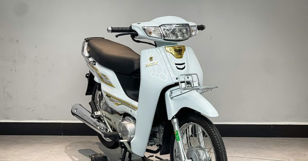 Honda Dream 125 giá hơn 100 triệu đồng tại Việt Nam