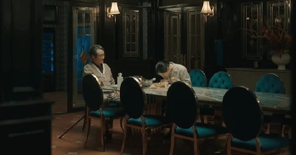 Đố ai tìm được cặp đôi nào sốc hơn thế này: Nhà gái cưới chồng hơn 36 tuổi, netizen hùa theo “kệ mình nhắm mắt yêu luôn”
