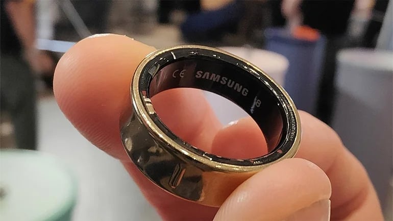 Samsung Galaxy Ring gặp sự cố phồng pin, kẹp chặt tay người dùng khiến lỡ chuyến bay và nhập viện