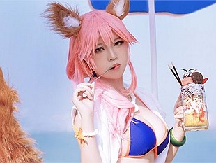 Đã mắt với màn cosplay Cửu Vĩ Linh Hồ cực kỳ nóng bỏng trong Fate/Grand Order