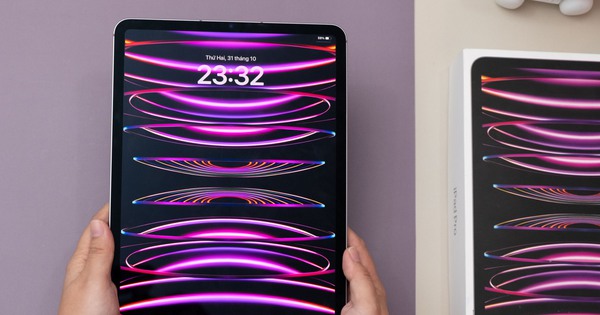 Mở hộp iPad Pro M2 11 inch: Vẫn là thiết kế cũ, cải thiện hiệu năng nhờ chip M2