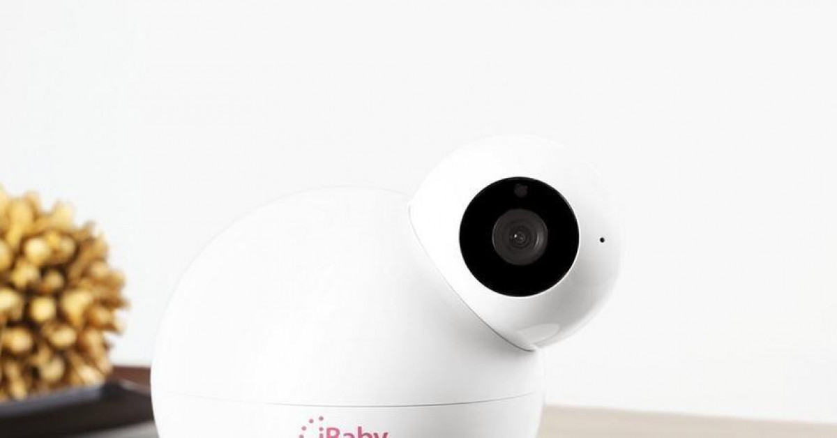 Lộ ảnh nhạy cảm vì camera quan sát 'phản chủ'