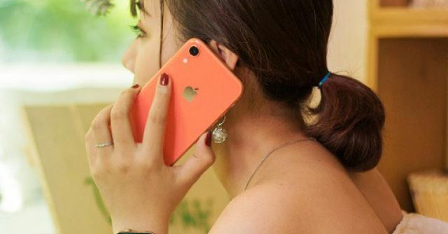 Chọn iPhone SE mới hay mua iPhone XR tân trang