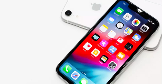 iPhone XR giảm giá sâu, 