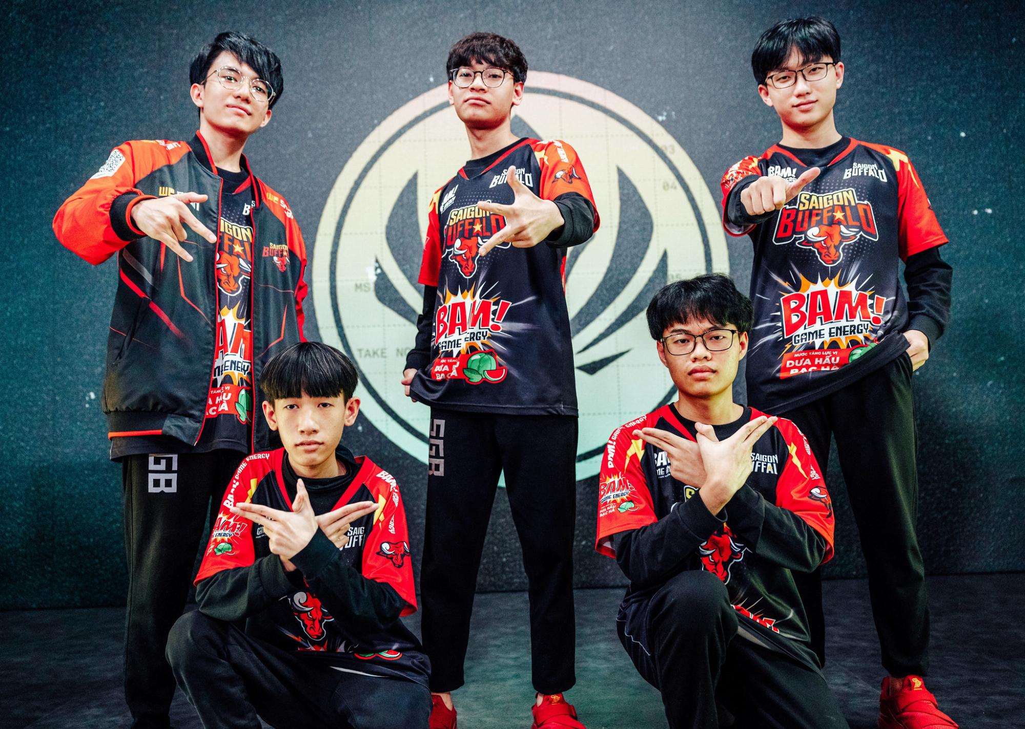 Saigon Buffalo hát Quốc Ca tại MSI 2022 khiến fan Việt Nam tự hào