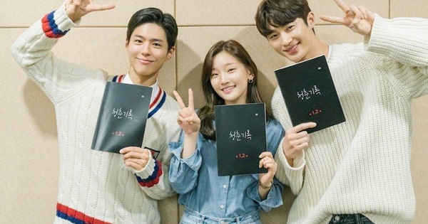 Park Bo Gum xuất hiện cực bảnh, sánh đôi 