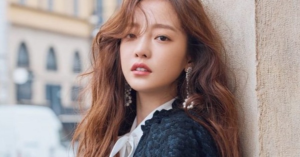 Biến căng drama giành tài sản của Goo Hara: Bố Jiyoung (KARA) bất ngờ chống lại người mẹ tham lam của idol quá cố