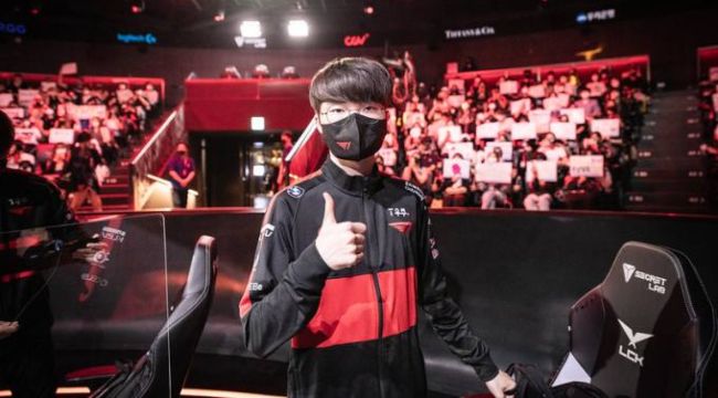 Faker: “Trạng thái của T1 chưa tốt, nhưng chúng tôi vẫn tự tin chấm dứt Gen.G”