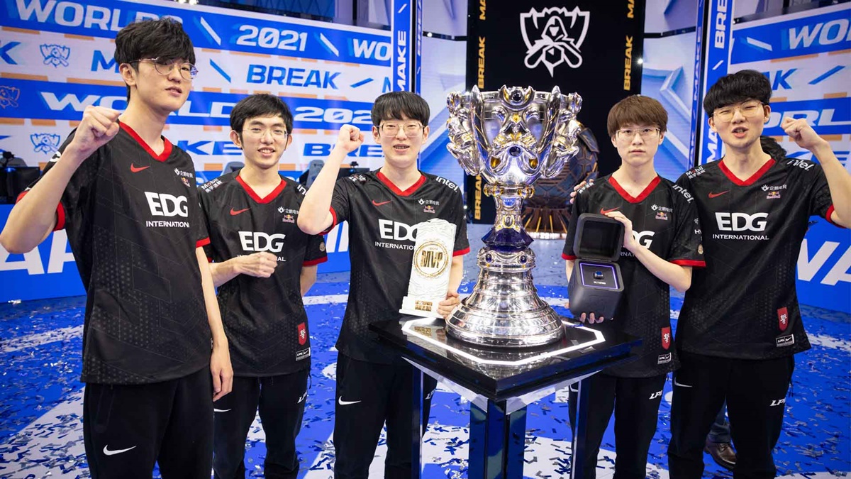 Nhận định LPL mùa Hè 2022 tuần 4 ngày 1/7: EDG, V5 cùng chiến đấu cho top 4