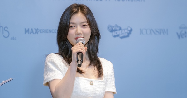 "Em gái quốc dân" Kim Yoo Jung tổ chức fanmeeting hợp tác cùng Vinfast, sắp hé lộ vai trò đặc biệt?
