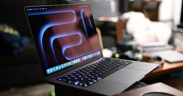 Cơ hội mua MacBook giá rẻ cho nhiều người