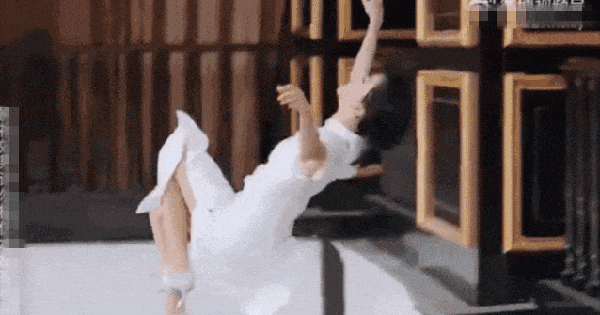 5 bộ phim bị gỡ bỏ ngay lập tức