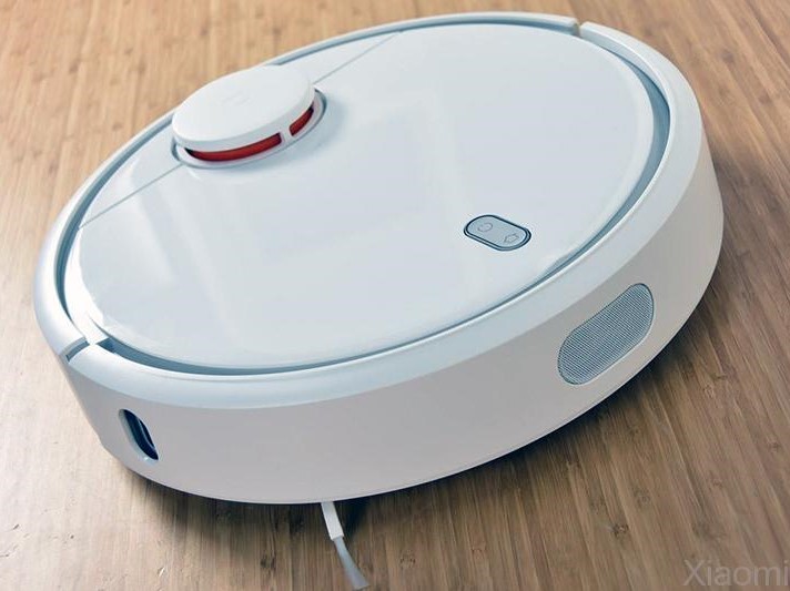 Cơ hội sắm máy hút bụi Mi Robot Vacum Cleaner giá hấp dẫn