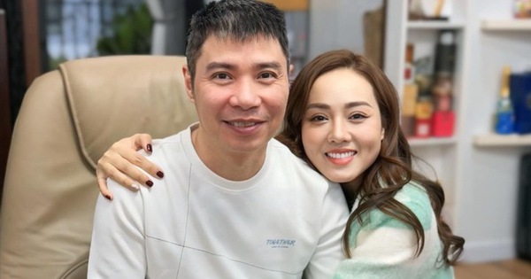 Gây tranh cãi vì xưng hô trống không với chồng, bà xã Công Lý nói gì?