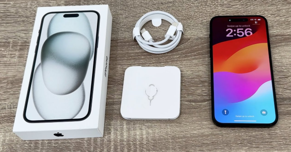 Khách mua 12 iPhone, tổng giá 360 triệu đồng, chuyển khoản ngay không mặc cả, không cần hóa đơn: Chủ cửa hàng hoảng hồn báo cảnh sát