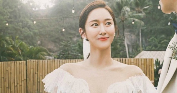 Nữ diễn viên Jeon Hye Bin hạ sinh con trai đầu lòng khỏe mạnh