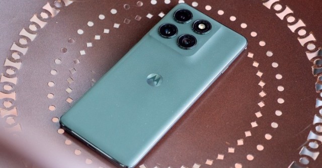 Rò rỉ ảnh hé lộ Motorola Edge 70 