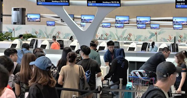 Tại sao quầy làm thủ tục check-in lại đóng cửa 40 phút trước chuyến bay?