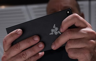 Trang chủ Razer đang sập vì hàng vạn người truy cập đặt mua Razer Phone