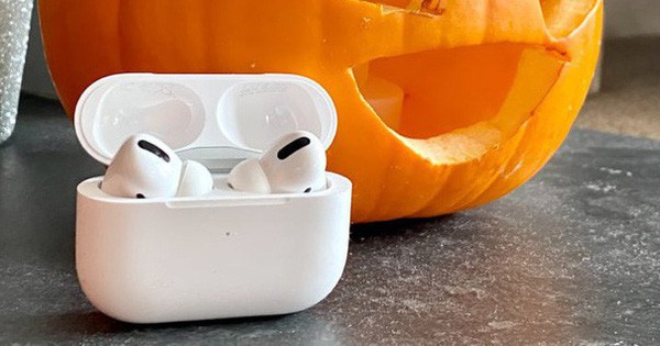 Đã mua AirPods thường rồi lại mua thêm AirPods Pro: CEO Apple nói đó là chuyện bình thường!