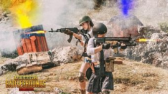 Cặp đôi Việt tiếp tục tung ra bộ ảnh cưới theo phong cách PUBG “chất lừ”