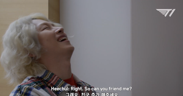 Hạnh phúc của một fanboy: Hee Chul được Faker kết bạn trong game, lại còn được tặng cả áo T1