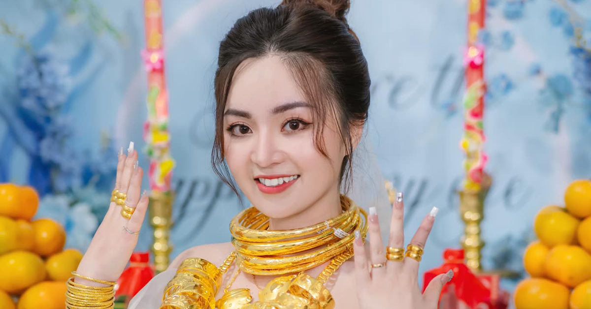 Nhan sắc xinh như mộng của cô dâu đeo 50 cây vàng ở Cần Thơ