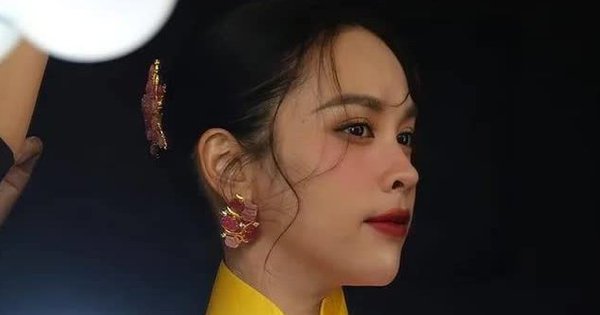 Những ồn ào của O Sen Ngọc Mai sau khi vụt sáng từ Ca sĩ mặt nạ