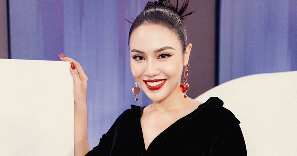 Á hậu Thủy Tiên lên tiếng trước thông tin giành suất thi Miss Universe 2023 của Thảo Nhi Lê