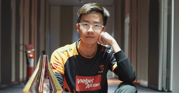 Elly chỉ ra lý do thất bại của FAP Esports trước Team Flash, một quyết định sai lầm đã phá hủy tất cả!