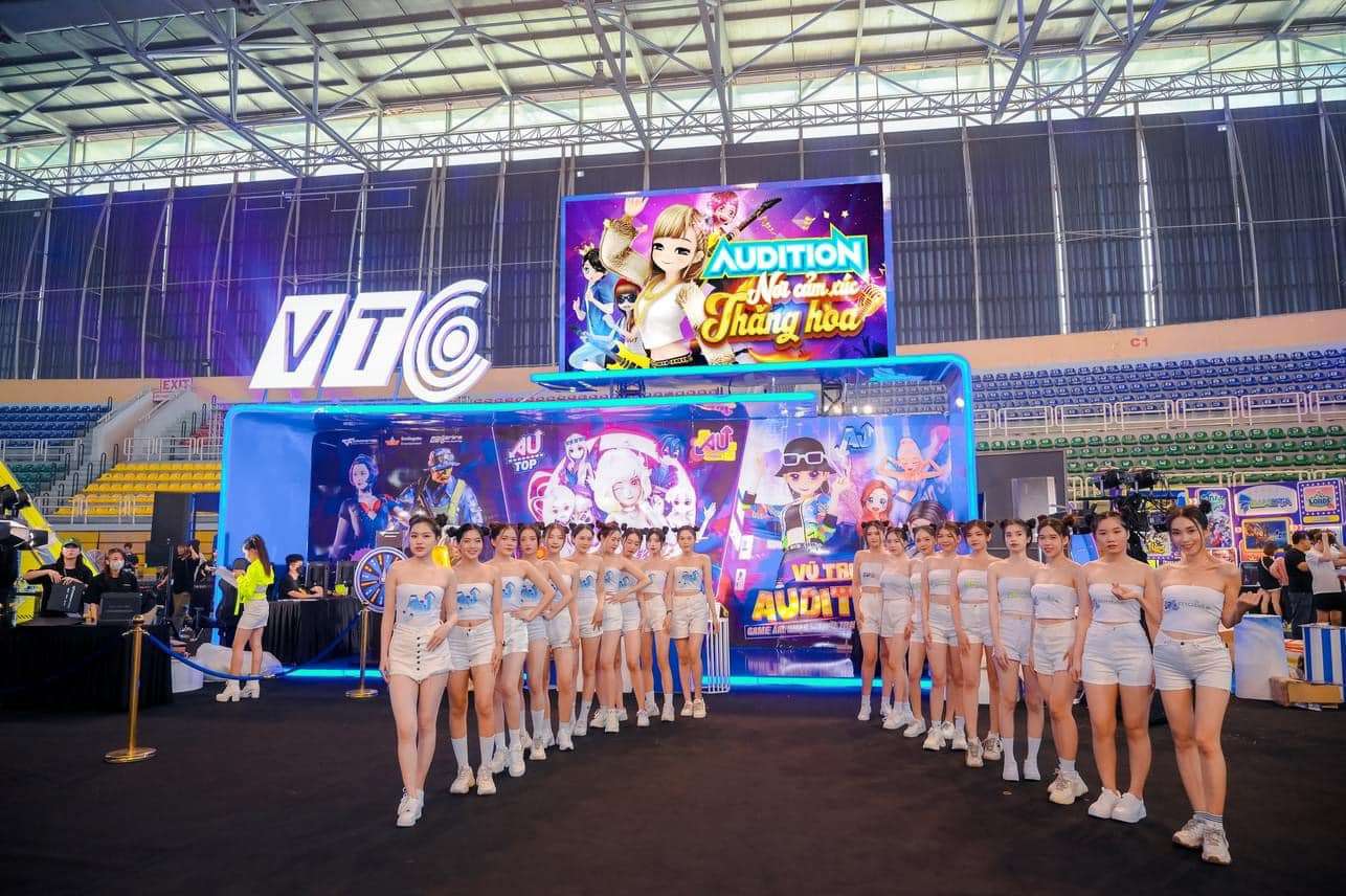 Vietnam Gameverse 2023: Ngắm dàn Cosplay và CSKH cực chất của các NPH tại sự kiện ngày đầu