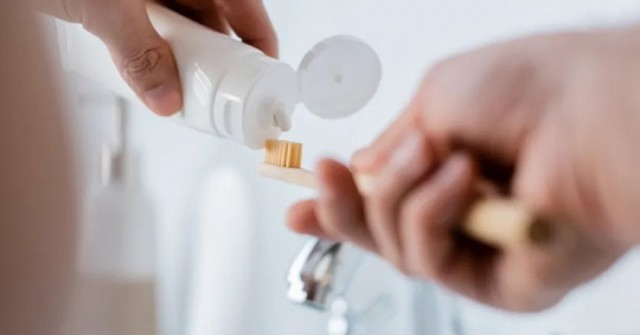 Nghiên cứu "sốc" về kem đánh răng mà chúng ta dùng hàng ngày