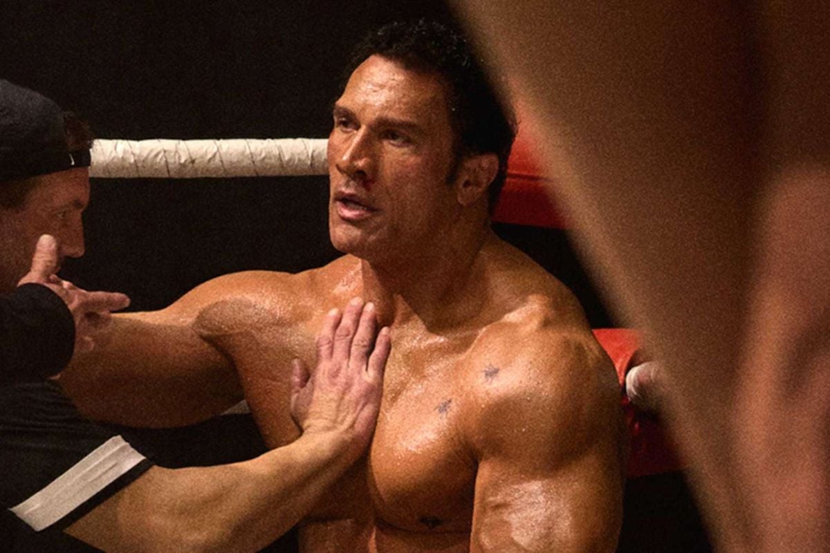 The Rock Hóa Thân Thành Võ Sĩ MMA Trong Phim The Smashing Machine
