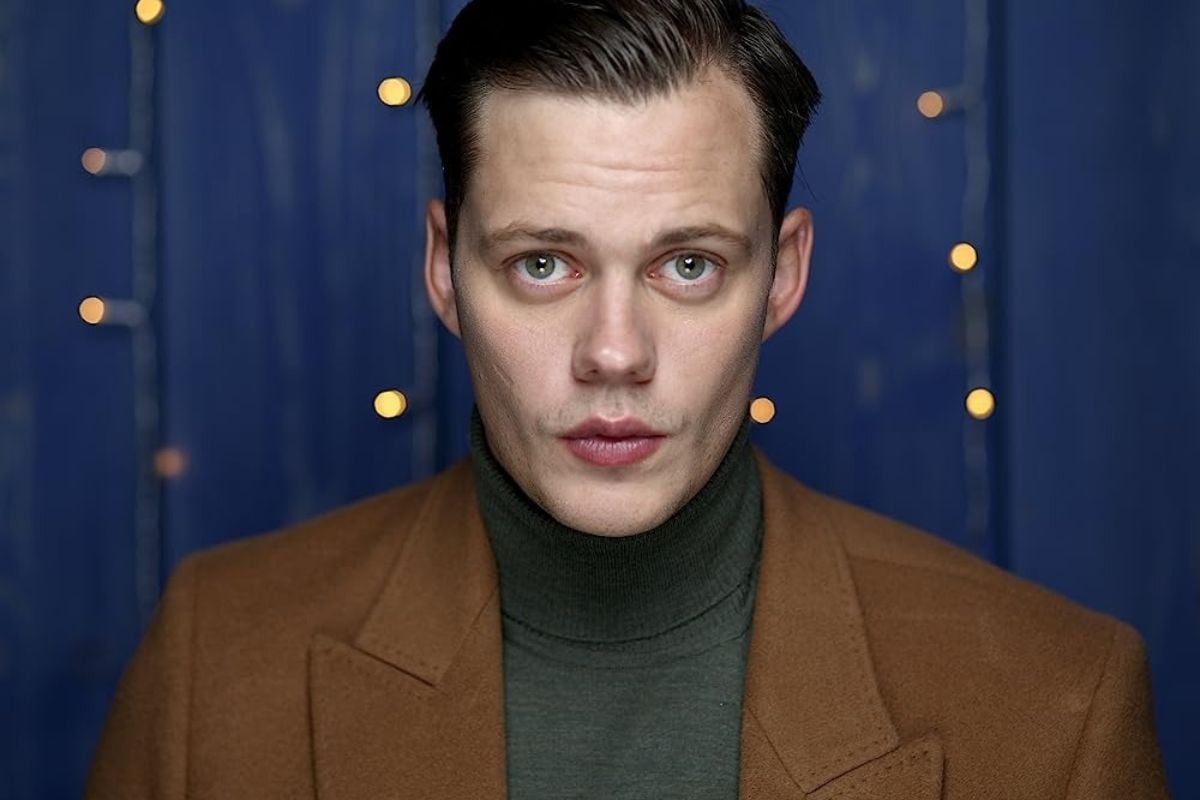 Bill Skarsgård Nhớ Lại Điều Khiến Anh Tổn Thương Khi Lần Đầu Sắm Vai Pennywise