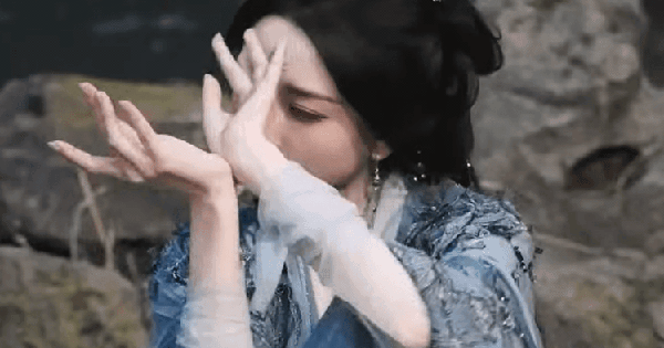 Mỹ nhân Liêu Trai đẹp nhất Trung Quốc: Nhan sắc ma mị cuốn hơn chữ cuốn, viral suốt 2 tháng trời chưa chịu ngưng