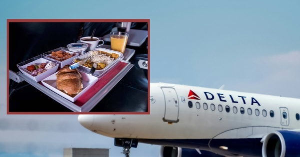 Máy bay chở 277 người phải hạ cánh khẩn cấp vì phục vụ thức ăn hỏng cho khách