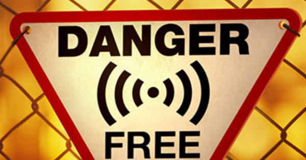Những mối nguy hiểm từ Wi-Fi công cộng bạn nên biết