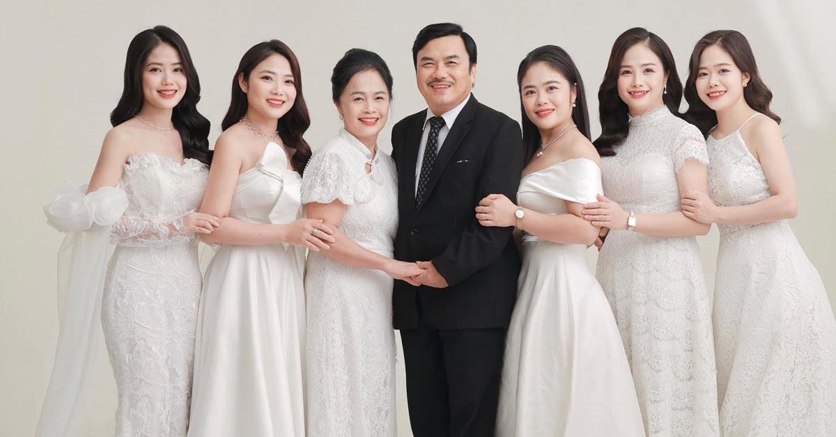 Nghệ An: Bố mẹ sinh 5 cô công chúa, tên gọi mang ý nghĩa bất ngờ