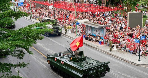 Báo quốc tế sửng sốt trước loạt vũ khí 'Made in Vietnam' tại lễ diễu binh 2/9