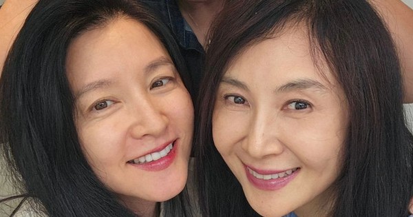 Mặt mộc của Lee Young Ae gây sốt