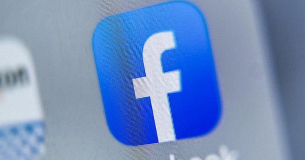 Lần đầu tiên trong lịch sử, Facebook phải đính chính lại bài đăng của người dùng theo yêu cầu của chính phủ Singapore