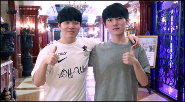 LMHT: Rookie chuẩn bị tái hợp JackeyLove trong màu áo TOP Esports