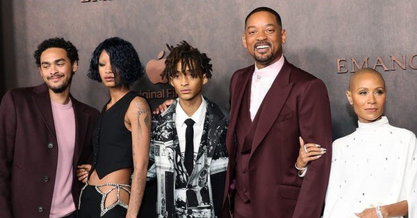 Will Smith và vợ lần đầu xuất hiện trên thảm đỏ hậu cái tát Oscar